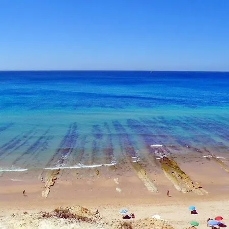 Esti Chamaco - * Lagos