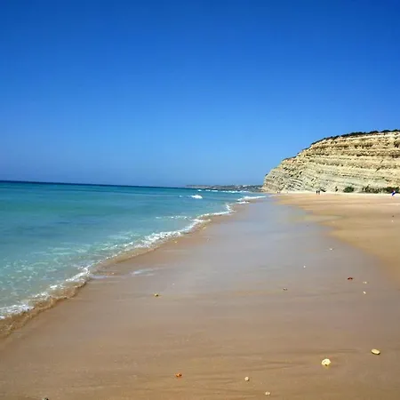 Esti Chamaco - Apartment Lagos