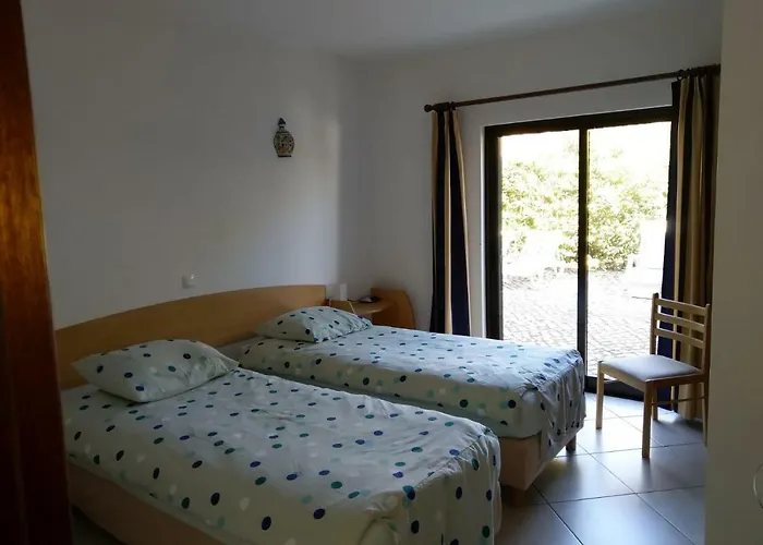 Esti Chamaco - * ラゴス