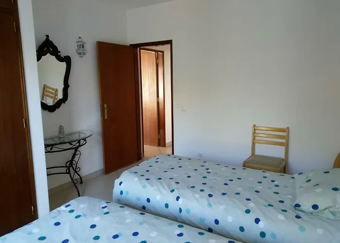 Esti Chamaco - アパート