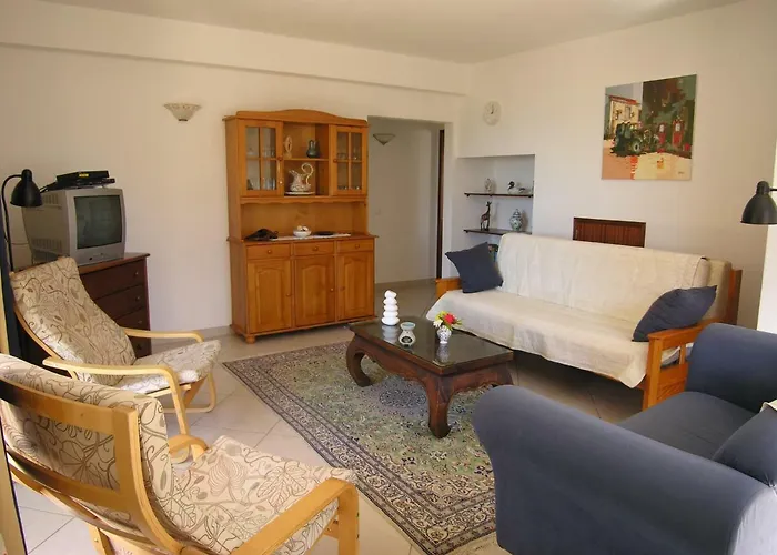 Esti Chamaco - アパート ラゴス