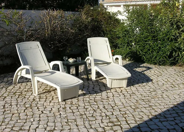 Esti Chamaco - * ラゴス